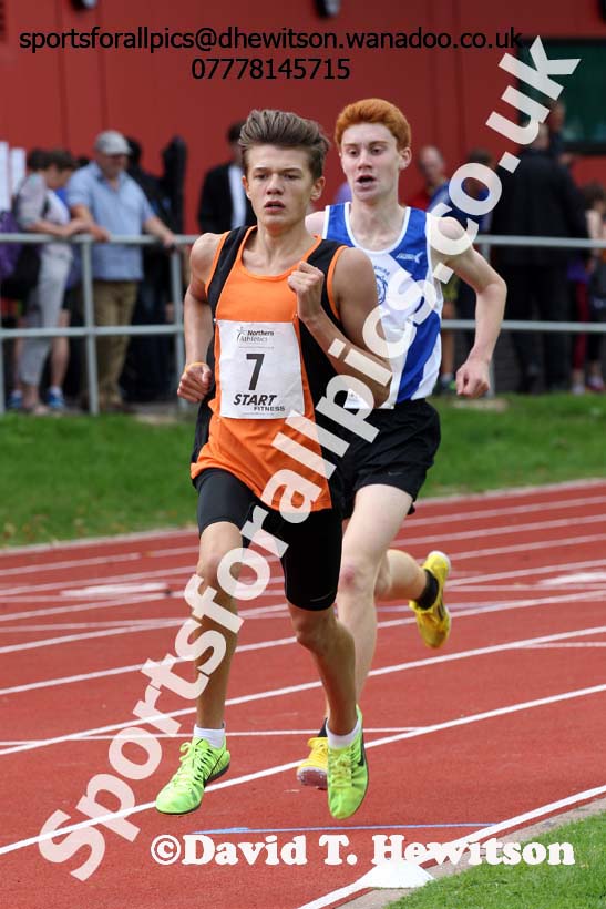 Mens 1500 metres at the Northern Inter-Counties under-17s and 15s at Witton Park, Blackburn. Photo: David T. Hewitson/Sports for All Pics